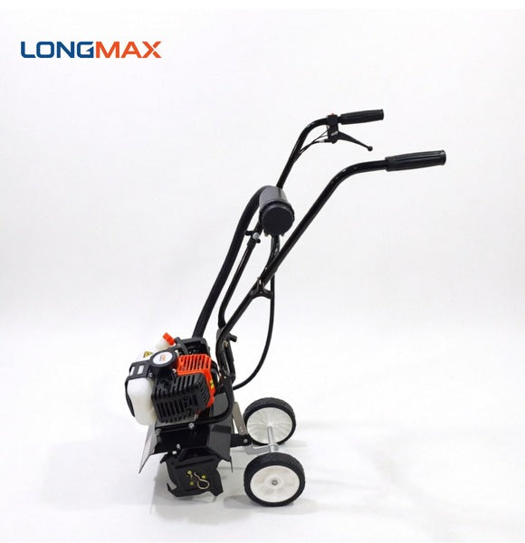 LM043652 51.7CC TILLER Engine:51.7cc Rated power:1.4kw Fuel tank:1.2L Tilling depth:≥10cm Tilling width:≥24cm Packing:38.5x35.5x53cm 1PC N.W. G.W.:16.5 18.5kgs 20'FCL:380PCS