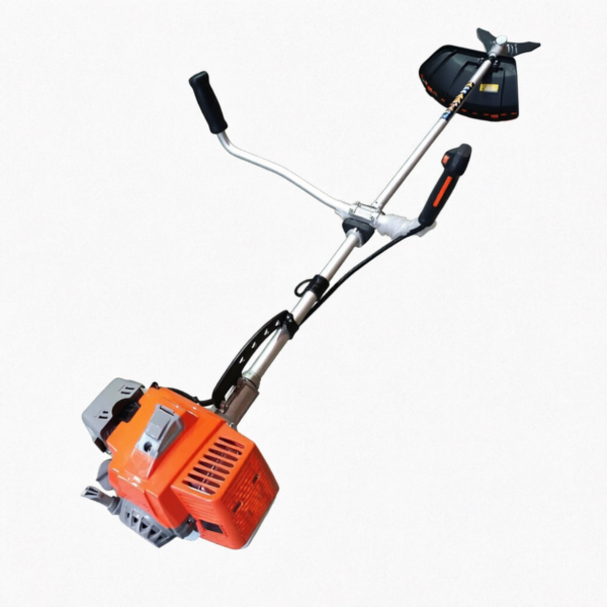 LM044449 63.3CC GASOLINE BRUSH CUTTER & GRASS TRIMMER Engine:63.3cc Power:2.4kw 3.2HP Shaft Ф:28mm N.W. G.W:12 13kgs Packing:185x31.5x21cm 1PC 20'FCL:270PCS