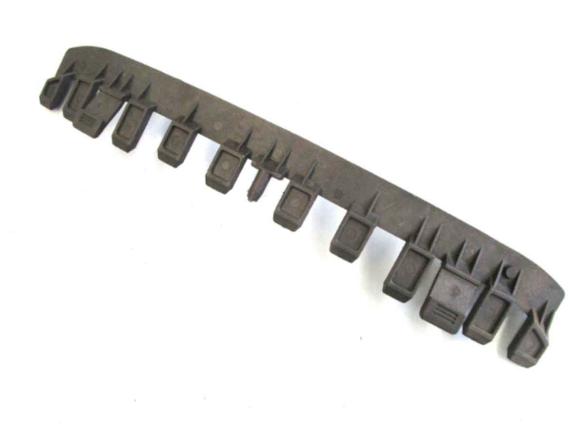 LM045054 BLADE BRACKET GENERAL BRUSH CUTTER