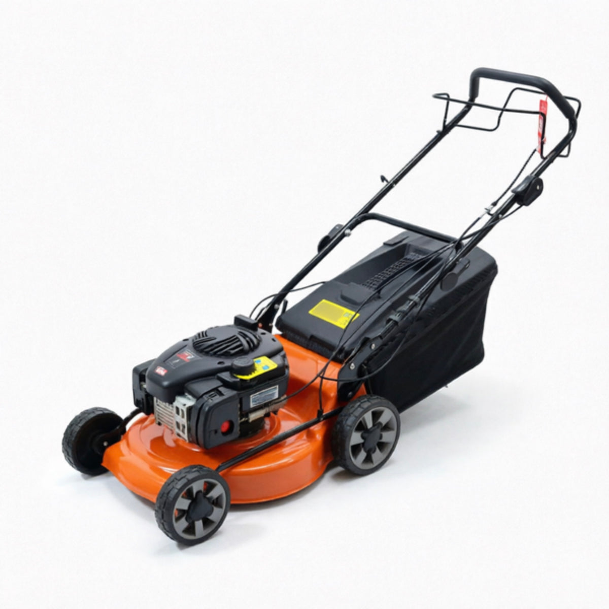 LM045258 LAWN MOWER 140cc 18'' SELF PROPELLED Engine type: 140CC B&S 500E Cutting Width: 18"(46cm) Cutting Height: 25-80mm Wheel: 7"(front) 8"(rear) Plastic Grass Catcher Straight bar blade GT gear box Sidedischarging items 3 in 1functions N.W G.W:2