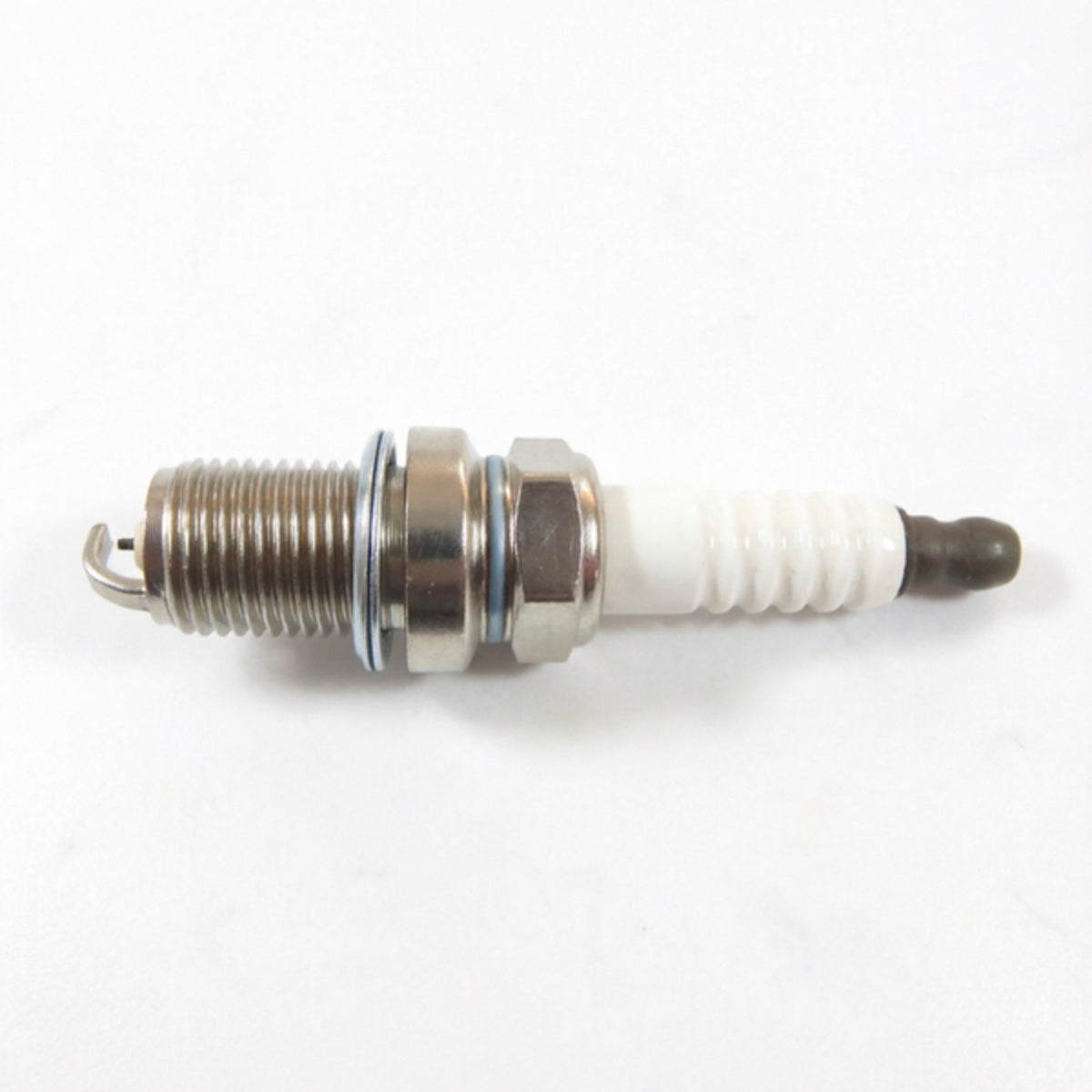 LM045547 SPARK PLUG B&S 450E 550EX 550EX 625EX 675EXI SERIES 3 SERIES 4 SERIES 8 BS 491055T RC12YC K6RTC-E