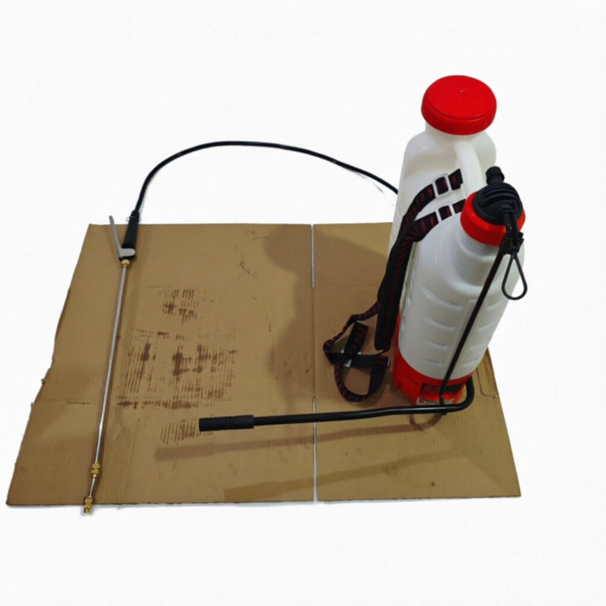 LM045642 BATTERY LIQUID SPRAYER Battery:LEAD-ACID 12V Battery capacity:8Ah 10Ah 12Ah Max Pressure: 0.4Mpa (4.0Bar) (60PSI) Capacity:16L N.W. G.W.:6.3 6.8kgs Packing: 46.5x20x56cm 1pc