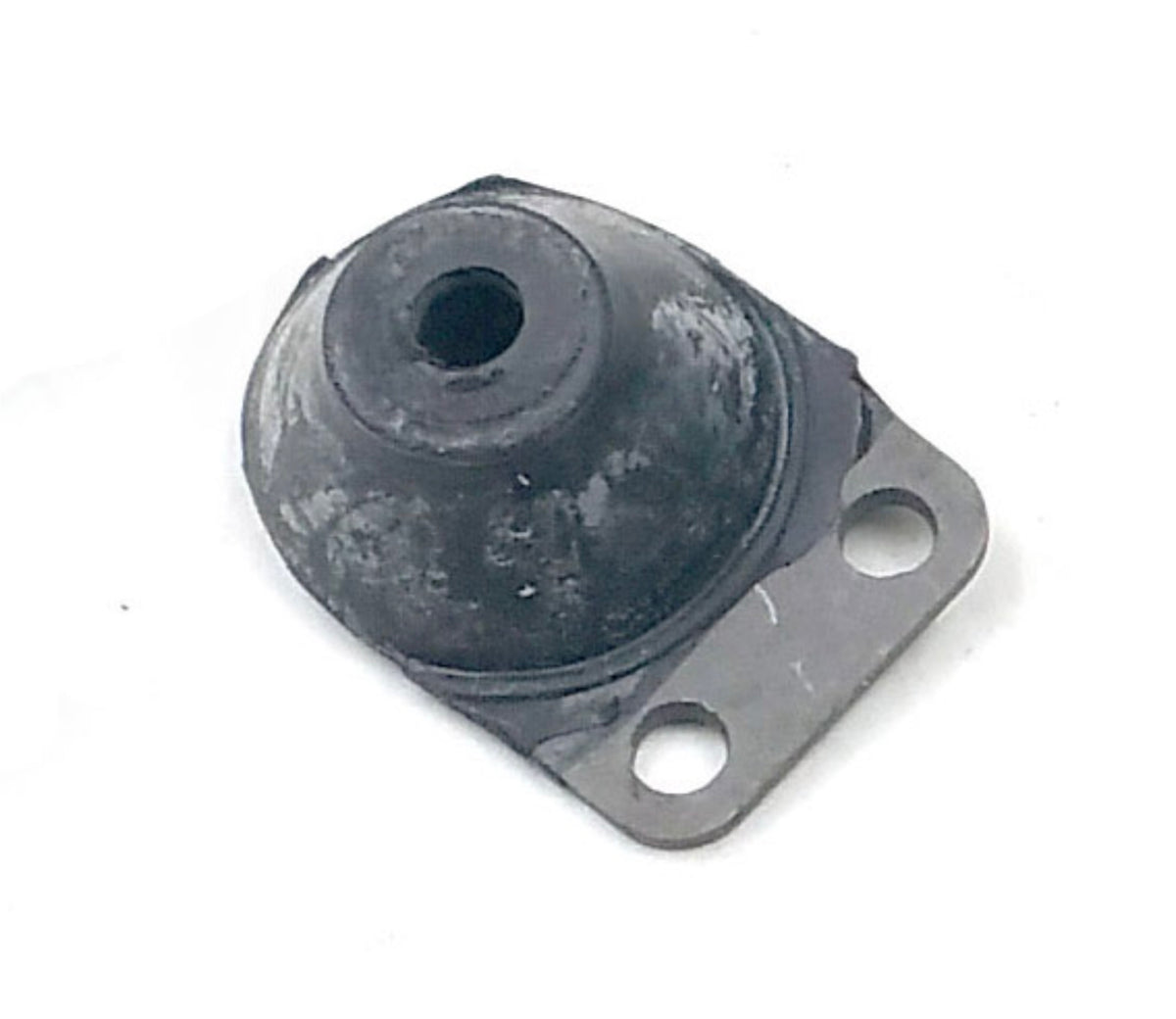 LM043963 LEFT REAR RUBBER CUSHION 1118 790 9930 STIHL MS380 MS381 CHAIN SAW