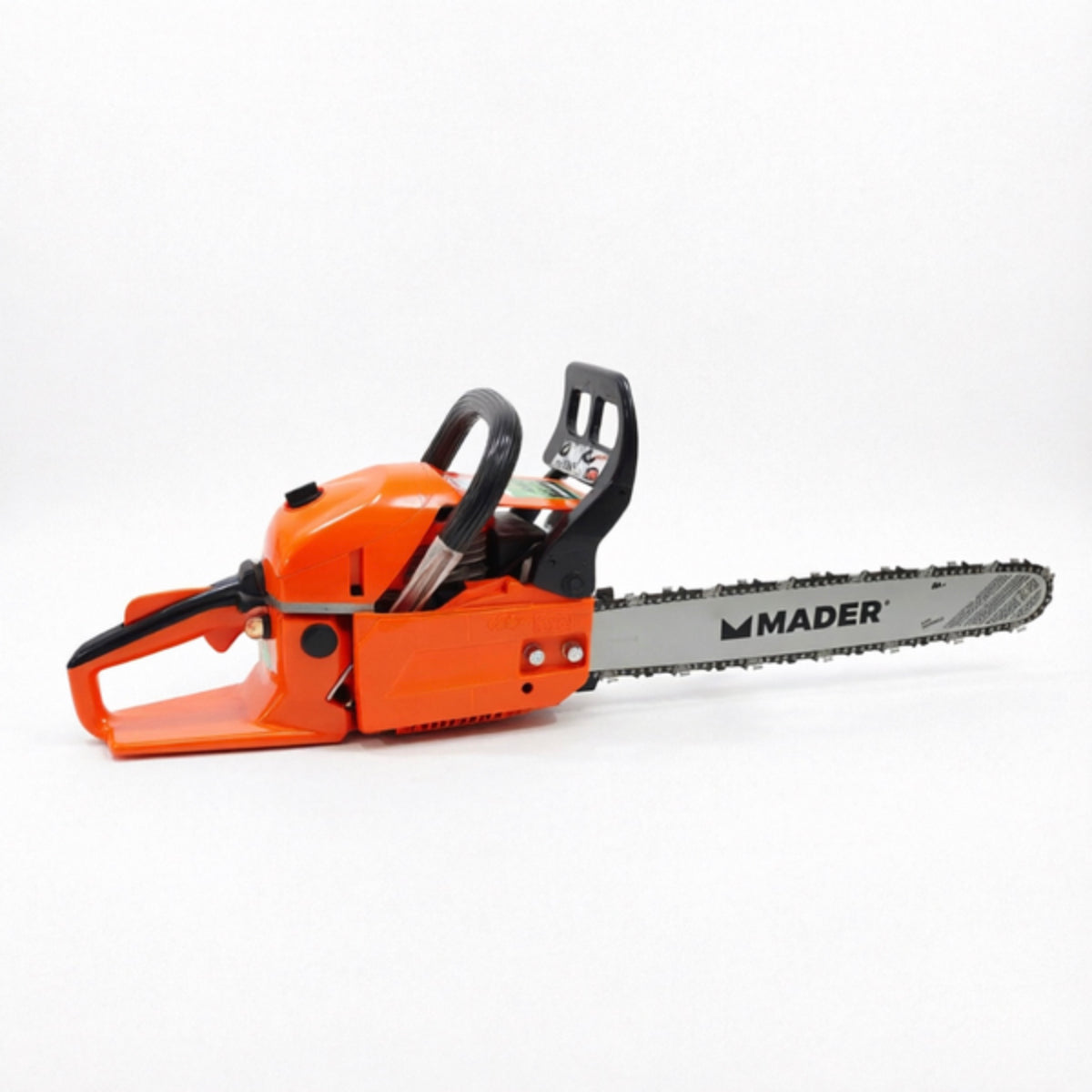 LM044561 53CC GASOLINE CHAIN SAW Engine Bore: 53cc Power: 2.2kw 3.0HP Fuel consumption: 560g kwh Rim Sprocket: 7 teeth x 0.325" Bar & chain: 0.325"x 0.058"(72links=18") N.W. G.W:6.8 8.5kgs 20'FCL:462PCS CHINA CARB CHAIN BAR