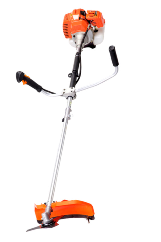 LM044572 51.7CC GASOLINE BRUSH CUTTER & GRASS TRIMMER 1 SHAFT Engine:51.7cc Power:1.4kw 2.0HP Shaft Ф:26mm jointable N.W. G.W:9.5 10.5kgs Packing:185x30.5x21.5cm 1PC 20'FCL:225PCS