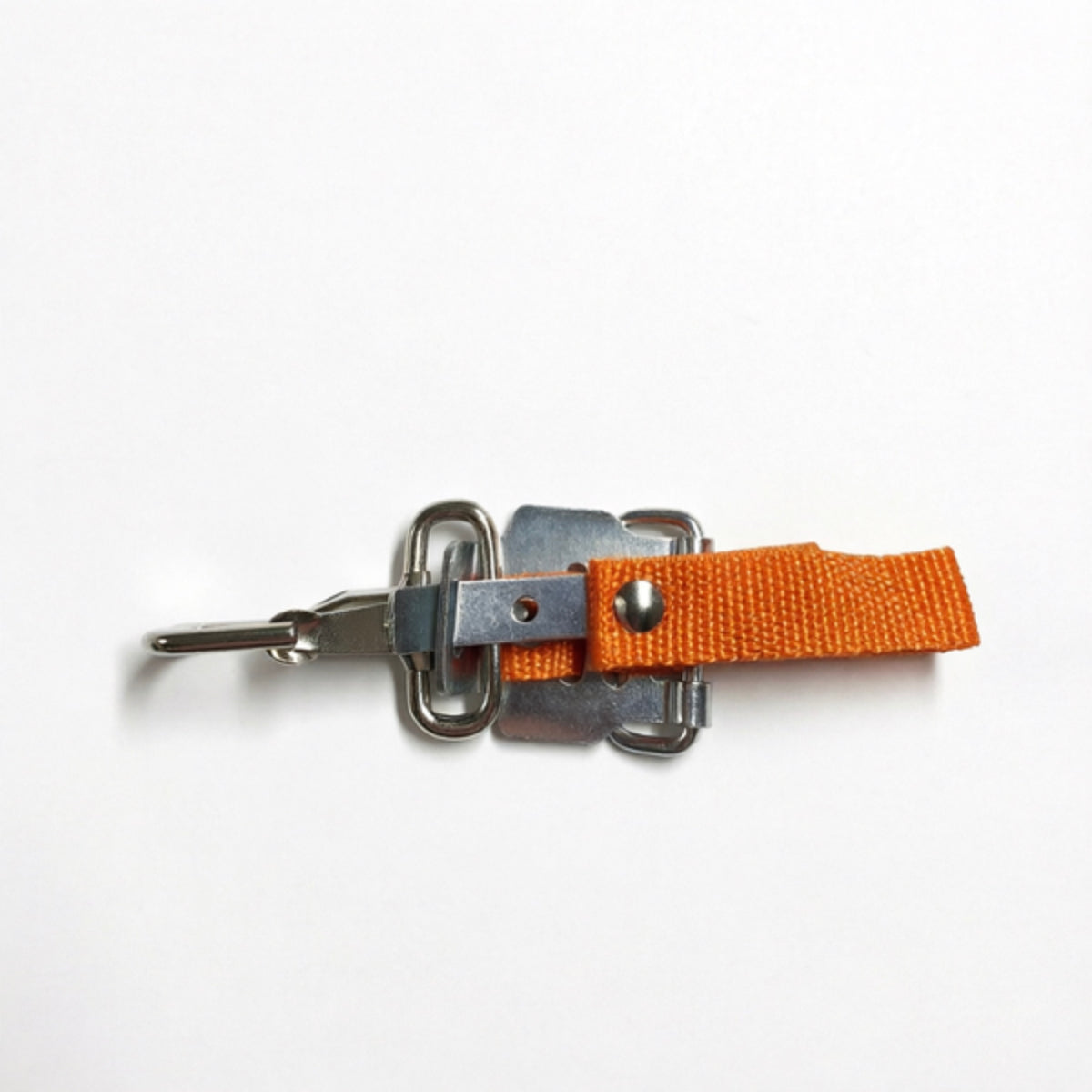 LM045216 HARNESS HOOK