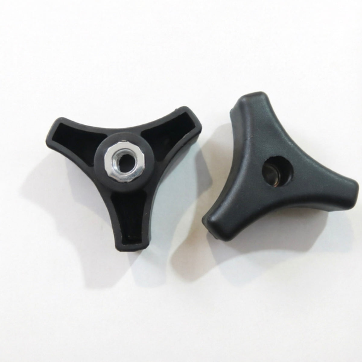 LM045299 KNOB LOCKER GENERAL LAWN MOWER